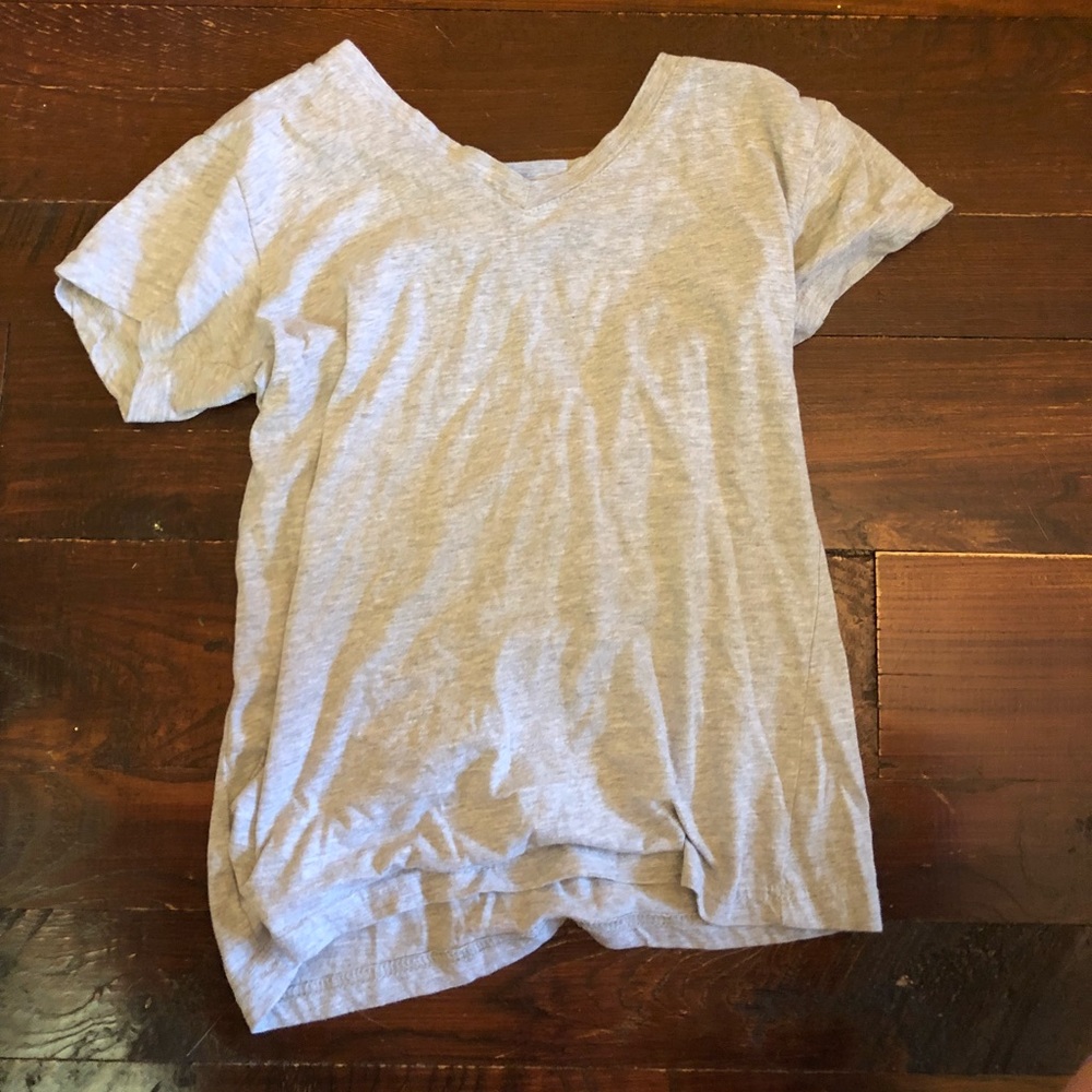 grey top